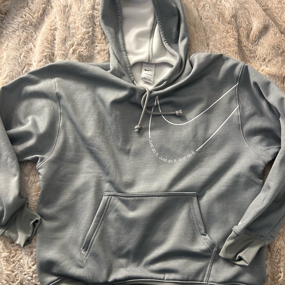 Nike Men's Gray Hoodie